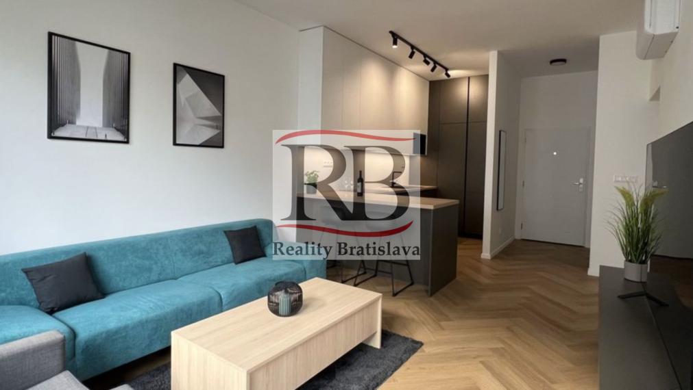 Doteraz neobývaný 2i byt v blízkosti Prezidentskej záhrady