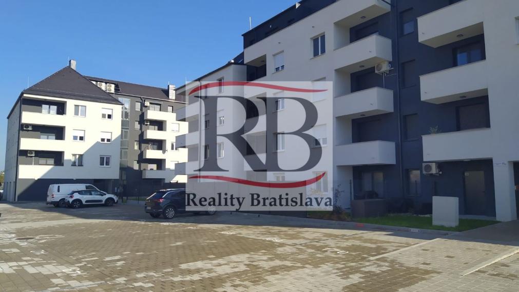 MIMORIADNA PONUKA !  2-izbový byt v novostavbe s parkovacím státím