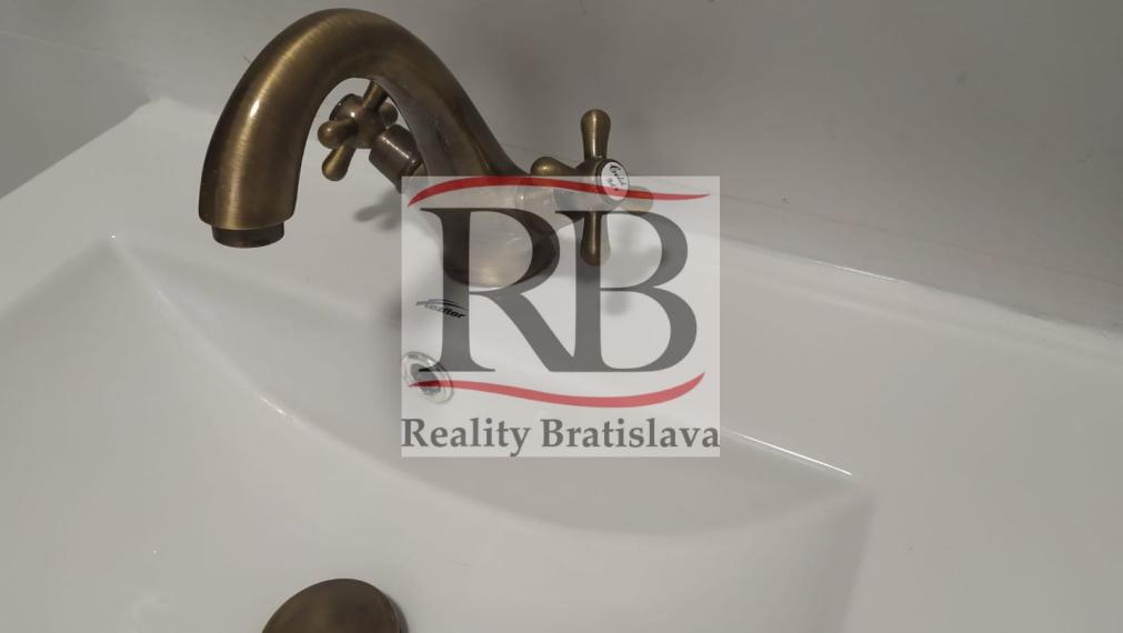 MIMORIADNA PONUKA !  2-izbový byt v novostavbe s parkovacím státím