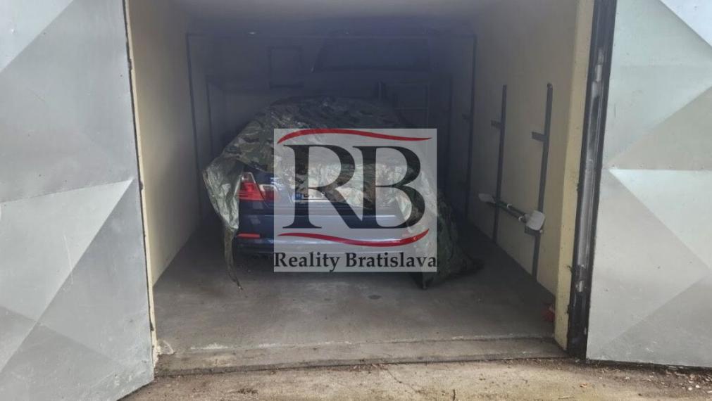 Garáž na predaj - ul. Opavská, Bratislava III