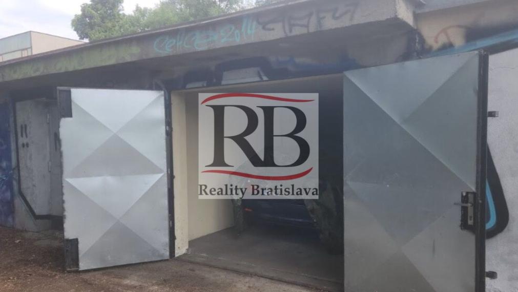Garáž na predaj - ul. Opavská, Bratislava III