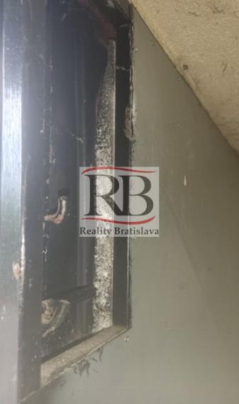 Garáž na predaj - ul. Opavská, Bratislava III