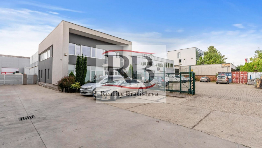 Administratívny objekt s parkovaním na prenájom, 200m2, Žabí Majer - Bratislava III