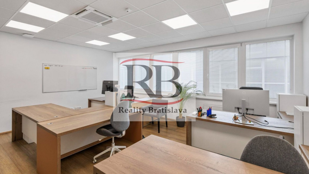 Administratívny objekt s parkovaním na prenájom, 200m2, Žabí Majer - Bratislava III