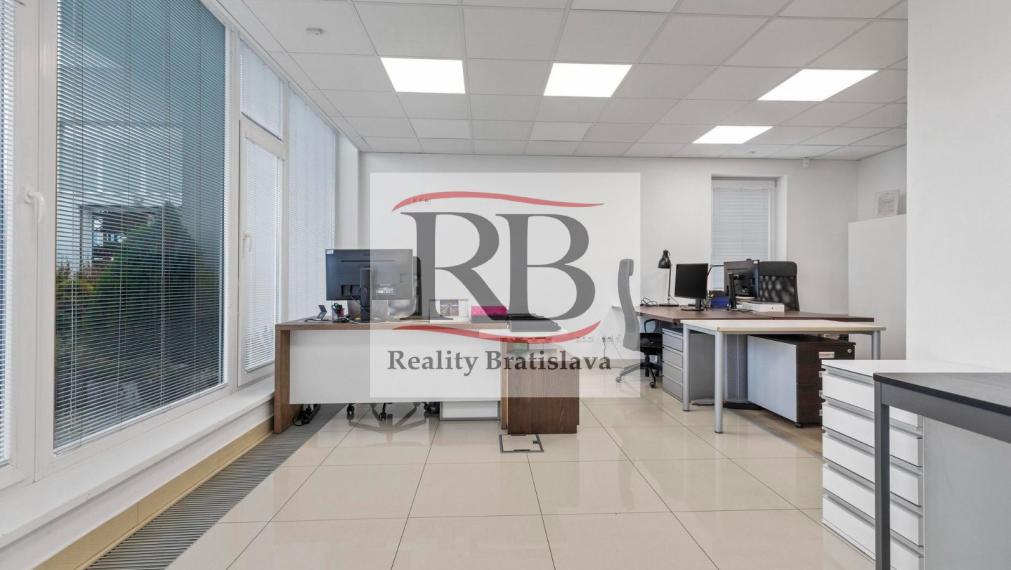 Administratívny objekt s parkovaním na prenájom, 200m2, Žabí Majer - Bratislava III