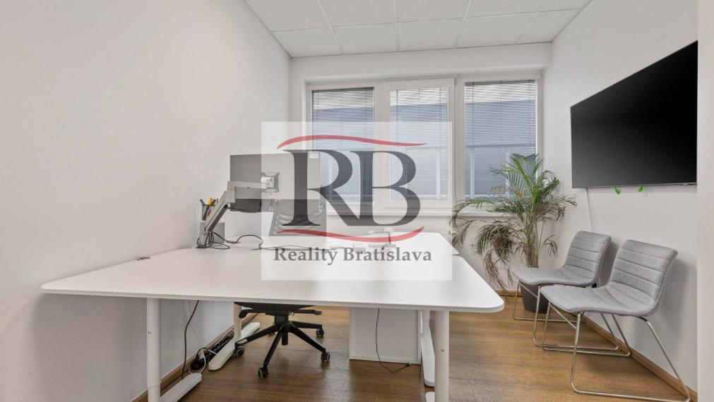 Administratívny objekt s parkovaním na prenájom, 200m2, Žabí Majer - Bratislava III