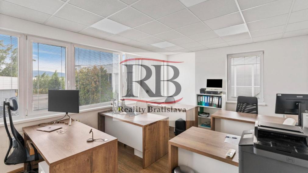 Administratívny objekt s parkovaním na prenájom, 200m2, Žabí Majer - Bratislava III