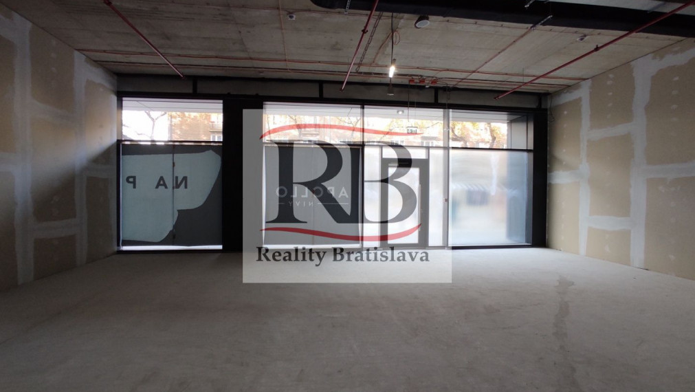 Lukratívne obchodné priestory v Apollo NIVY, Prievozská-Ružinov