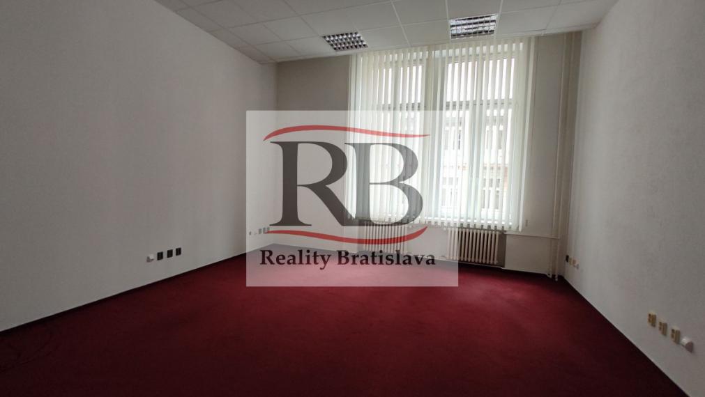 Krásne historické priestory s vysokými stropmi a parkovaním na prenájom, Grosslingova, BA1