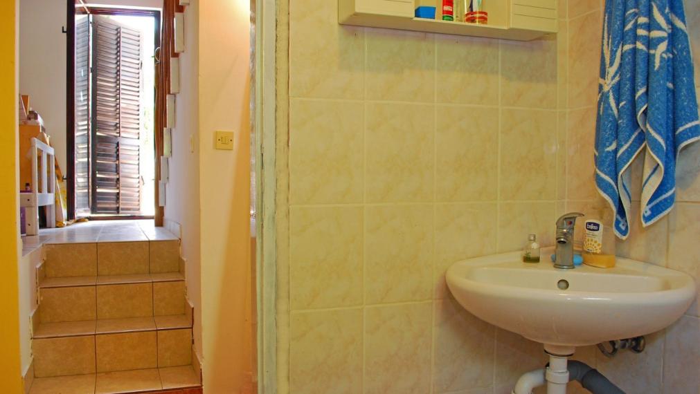 Pôvabný dom s dvomi terasami v srdci Visu, blízko pláže