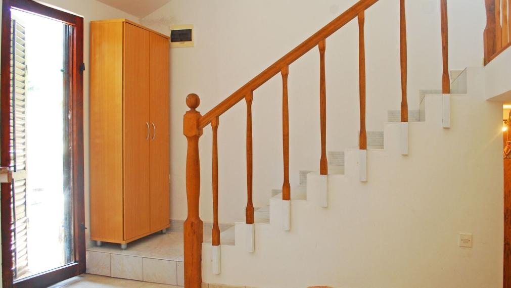 Pôvabný dom s dvomi terasami v srdci Visu, blízko pláže