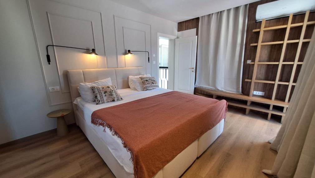 Vila s bazénom, 4 spálne, novostavba – oblasť Šibenik