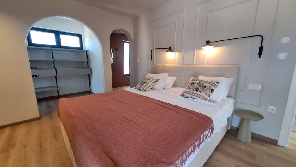 Vila s bazénom, 4 spálne, novostavba – oblasť Šibenik