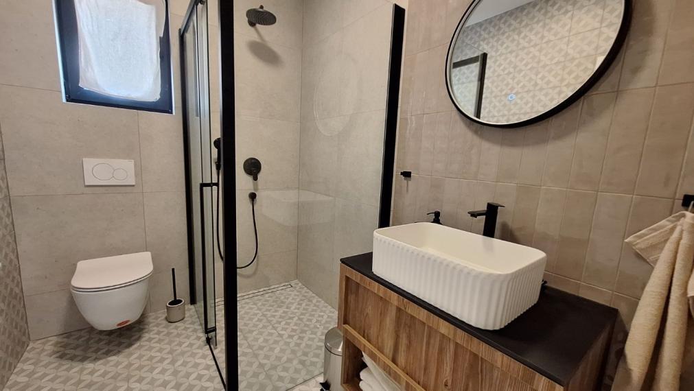 Vila s bazénom, 4 spálne, novostavba – oblasť Šibenik