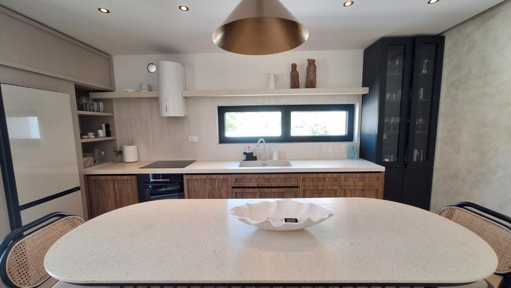 Vila s bazénom, 4 spálne, novostavba – oblasť Šibenik