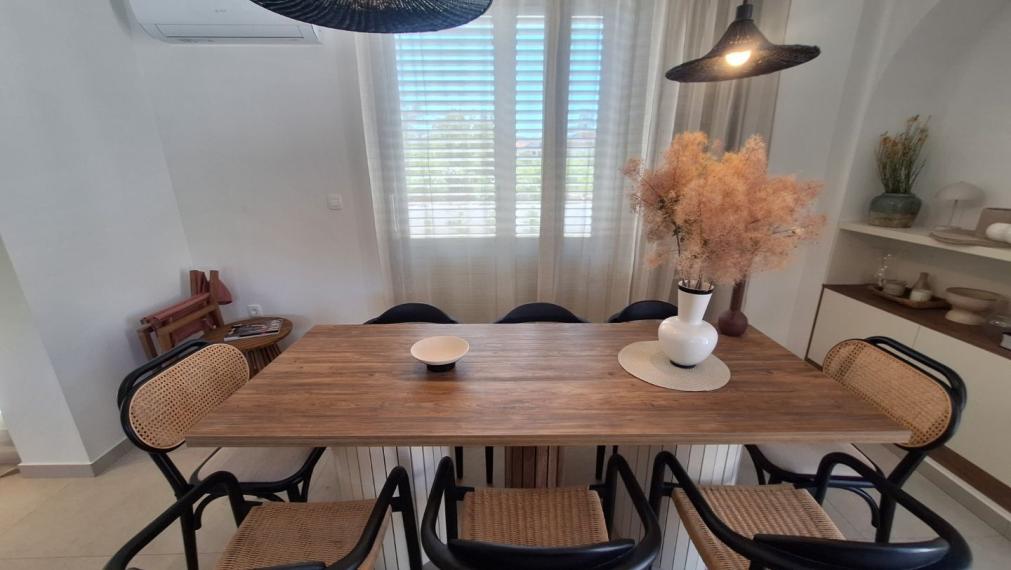 Vila s bazénom, 4 spálne, novostavba – oblasť Šibenik