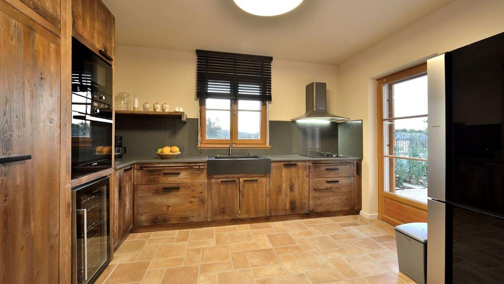 Dom s bazénom a záhradou, Martinska – Šibenik