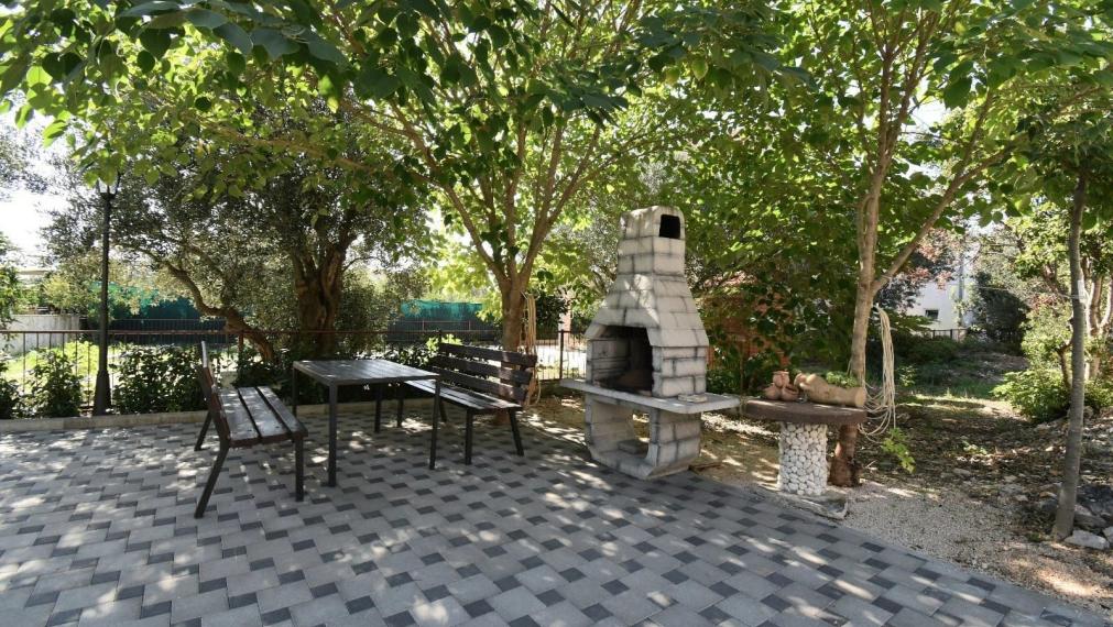 Dom v zátoke Lozica na predaj