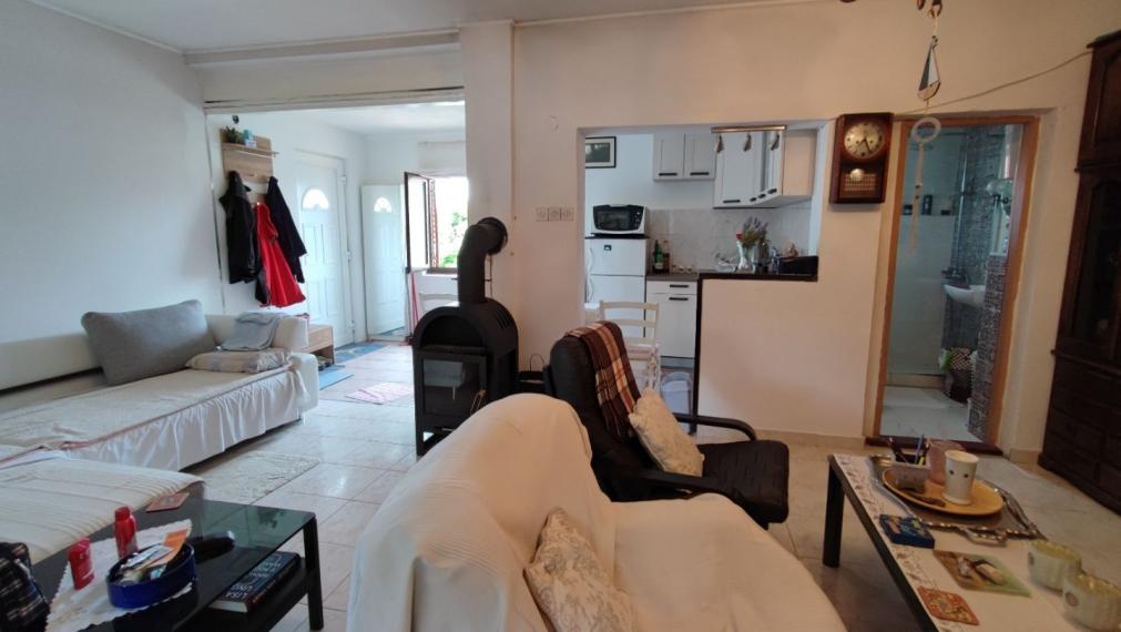 Dom s dvoma bytmi a záhradou, blízko mora, Sabunike-Nin, Zadar