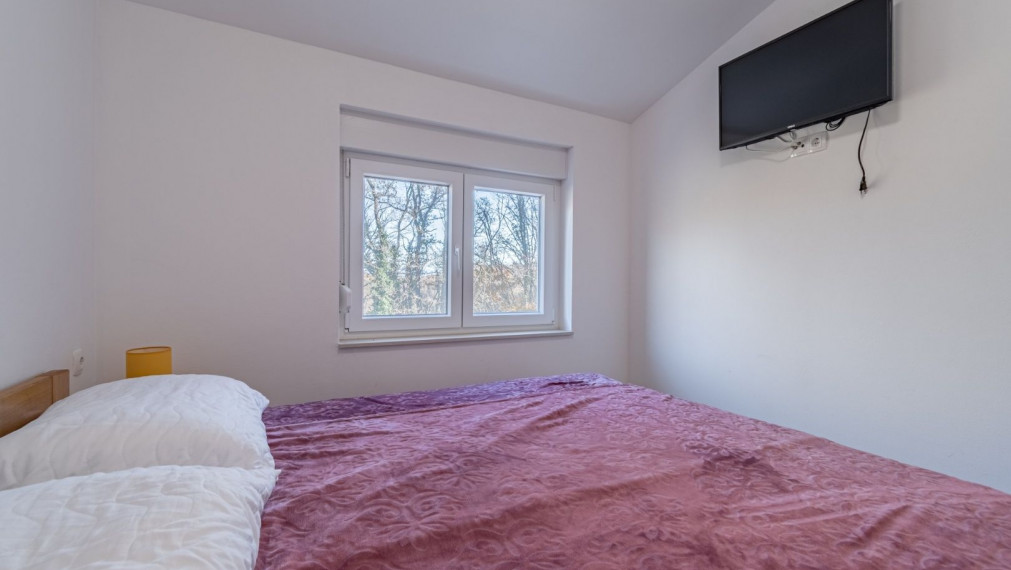 ISTRIA, TINJAN – Dvojdom s bazénom INVESTIČNÁ PRÍLEŽITOSŤ