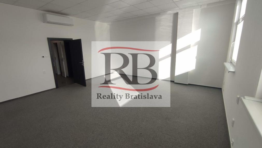 Objekt/ Budova na Vajnorskej ulici na PREDAJ, Bratislava III