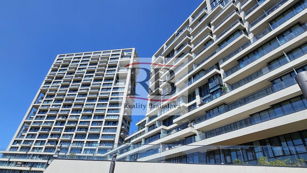 Na kľúč pripravené byty s výhľadom na more v bezpečnom komplexe v Istanbule, Maltepe