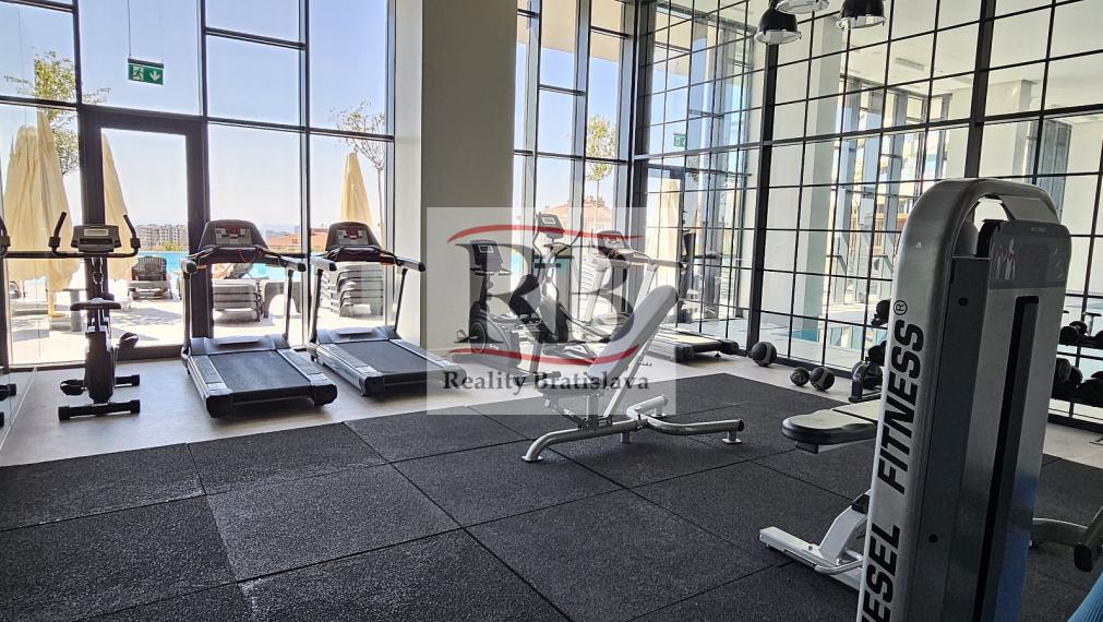 Na kľúč pripravené byty s výhľadom na more v bezpečnom komplexe v Istanbule, Maltepe