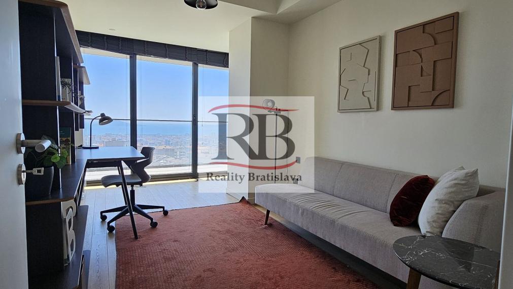 Na kľúč pripravené byty s výhľadom na more v bezpečnom komplexe v Istanbule, Maltepe