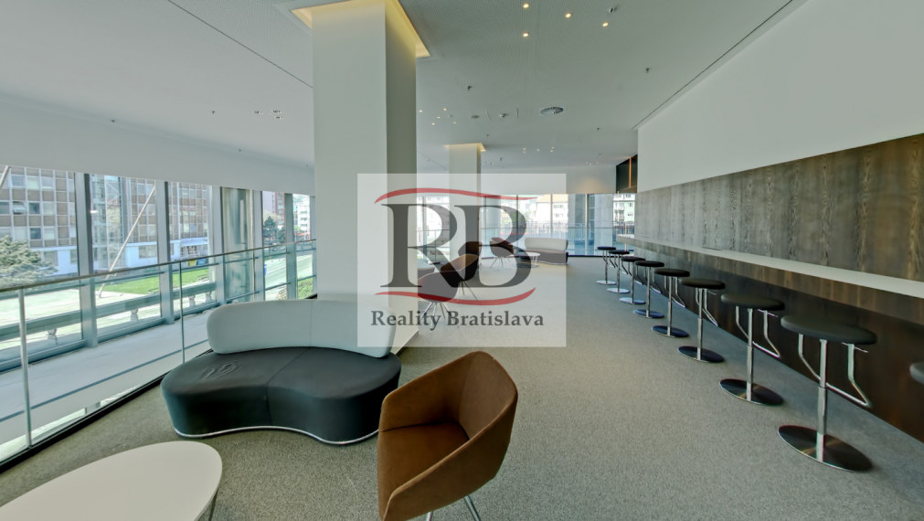 Kancelárske priestory vysokého štandardu MYHIVE Tower, Vajnorská, POLUS/VIVO