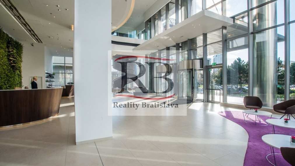 Kancelárske priestory vysokého štandardu MYHIVE Tower, Vajnorská, POLUS/VIVO