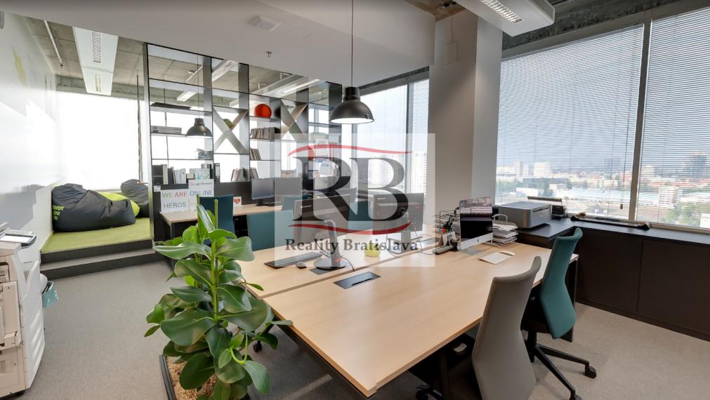 Kancelárske priestory vysokého štandardu MYHIVE Tower, Vajnorská, POLUS/VIVO