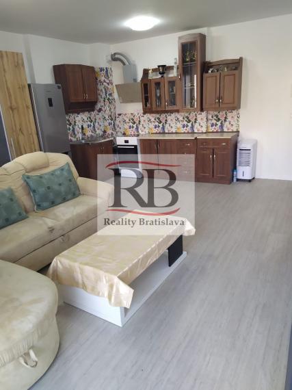 MIMORIADNA PONUKA !  2-izbový byt v novostavbe s parkovacím státím