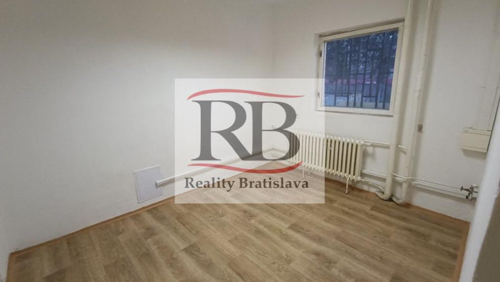 Výrobno-skladový priestor 587 m2 na prenájom