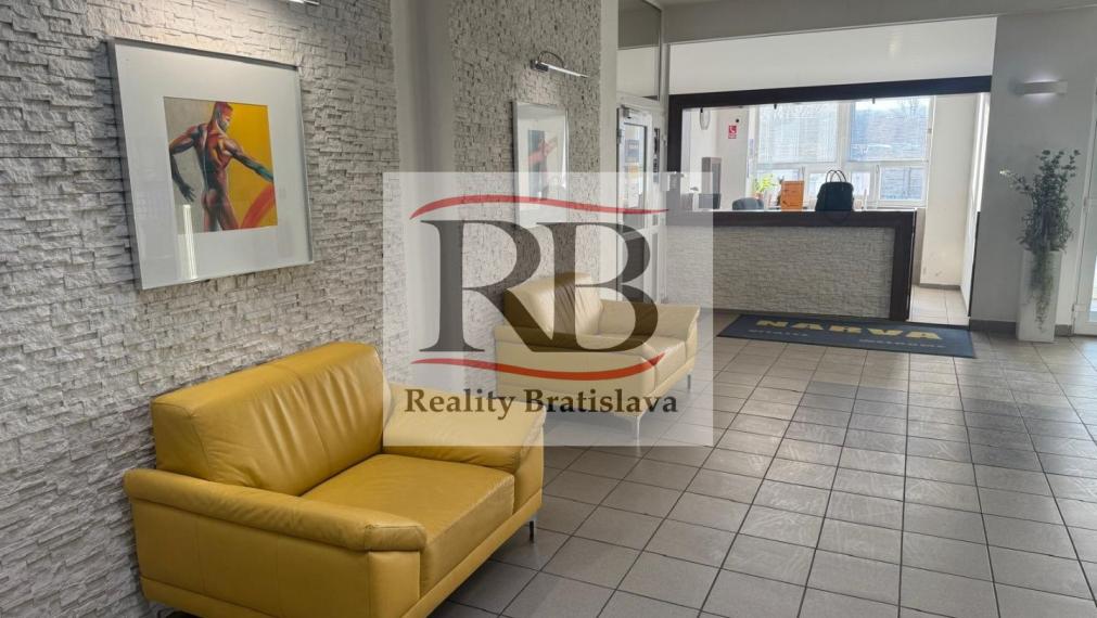 Polyfunkčná budova na predaj Bratislava 3, Staviteľská ulica