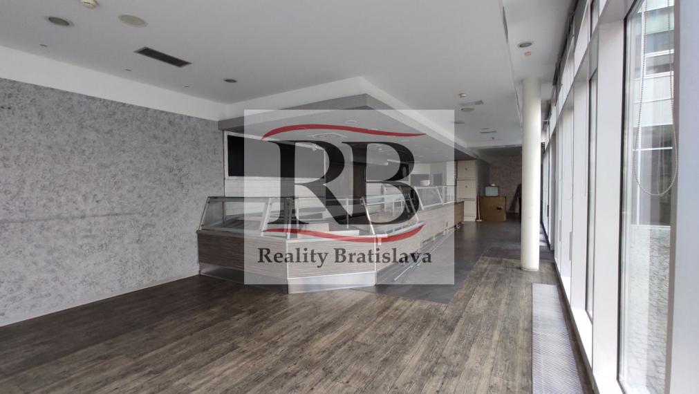 Obchodné priestory v Apollo BC 2, Prievozská-Ružinov