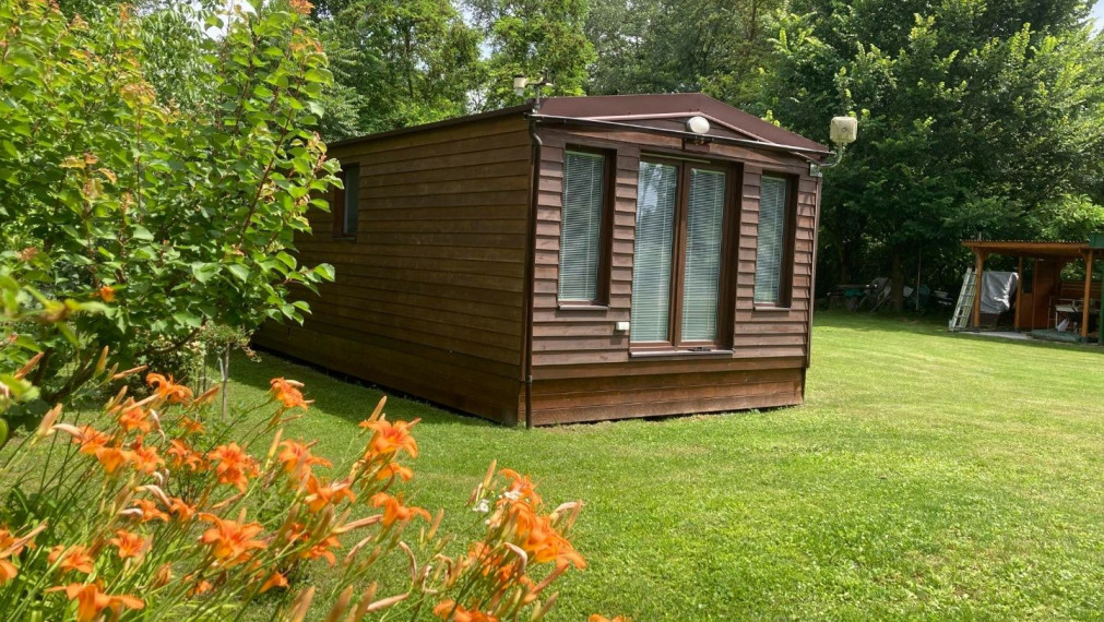 Na predaj pozemok s rekreačnou chalupou