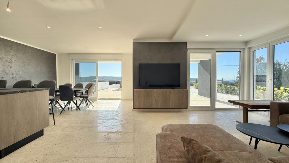 Moderný dom v pokojnom prostredí, Debeljak, Sukošan, 230 m², dom A