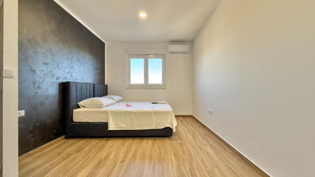 Moderný dom v pokojnom prostredí, Debeljak, Sukošan, 230 m², dom A