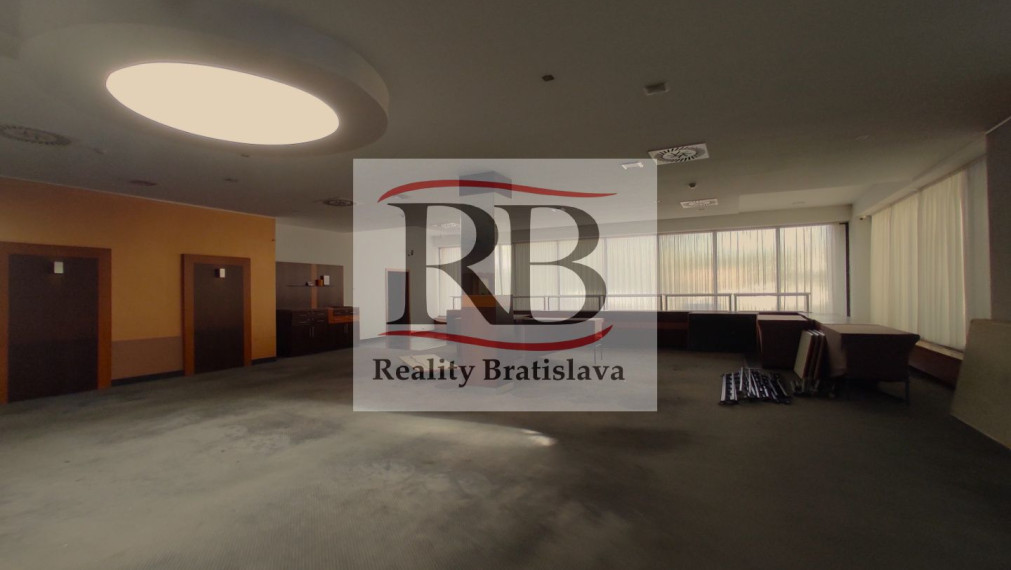 3.000m2 kongresová sála, lobby, kuchyňa, jedáleň a príslušenstvo na prenájom, Bajkalská