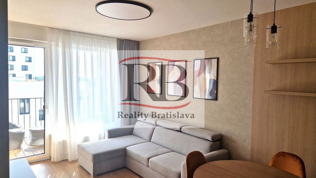 Krásny 2i byt s parkovacím miestom v projekte Kopčianka