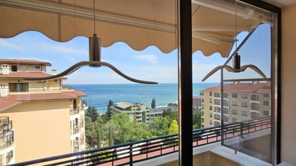 Trojizbový apartmán s morským panoramatickým výhľadom