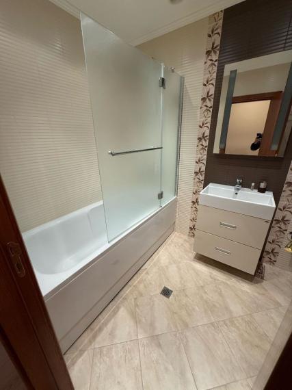 Skvelý trojizbový apartmán s výhľadom na more, nachádzajúci sa v jednom z najkrajších prímorských letovísk Bulharska – Zlaté piesky!