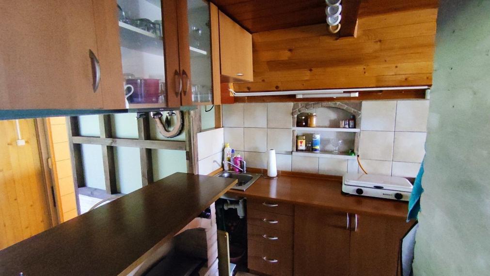 Chata v nádhernom prostredí iba 12 km od Malaciek