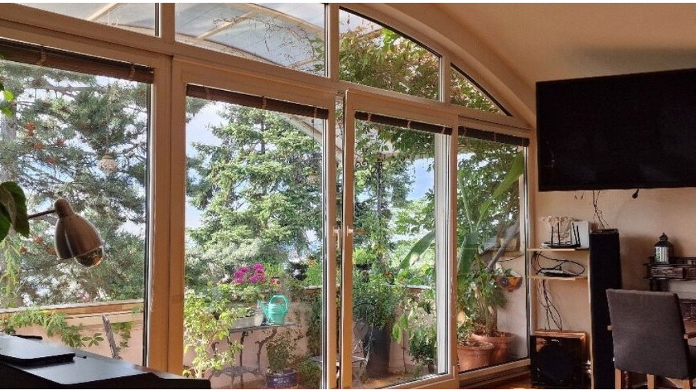 Štýlový 4-izbový byt v dome pod Slavínom s panoramatickým výhľadom TOP