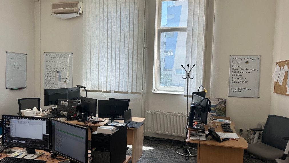 Priestor 168m2 na vyvýšenom prízemí v blízkosti Klientskeho centra, Bratislava II