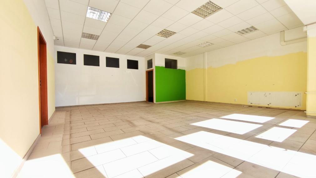 OBCHODNÝ PRIESTOR NA PRENÁJOM, Trenčianska ulica