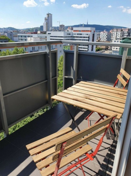 Na prenájom 2i byt na Trenčianskej ul. v Ružinove