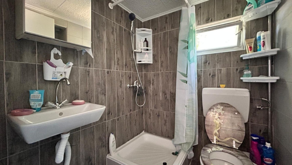 Kúzelná ekologická chatka v Duga Uvala – Iba 400 m od mora!