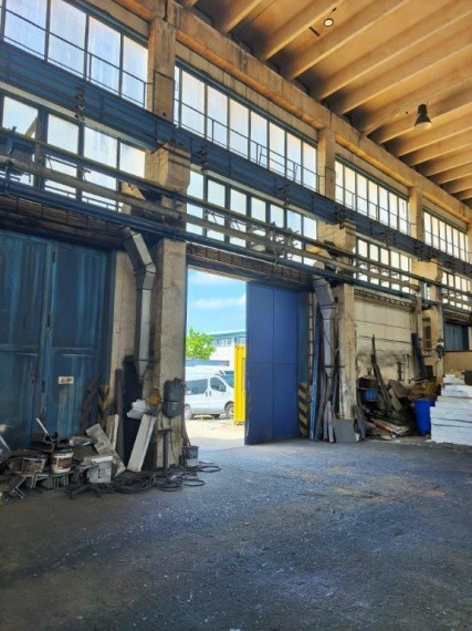 Na prenájom - výrobná hala s mostovým žeriavom v Bratislava II - Ružinov