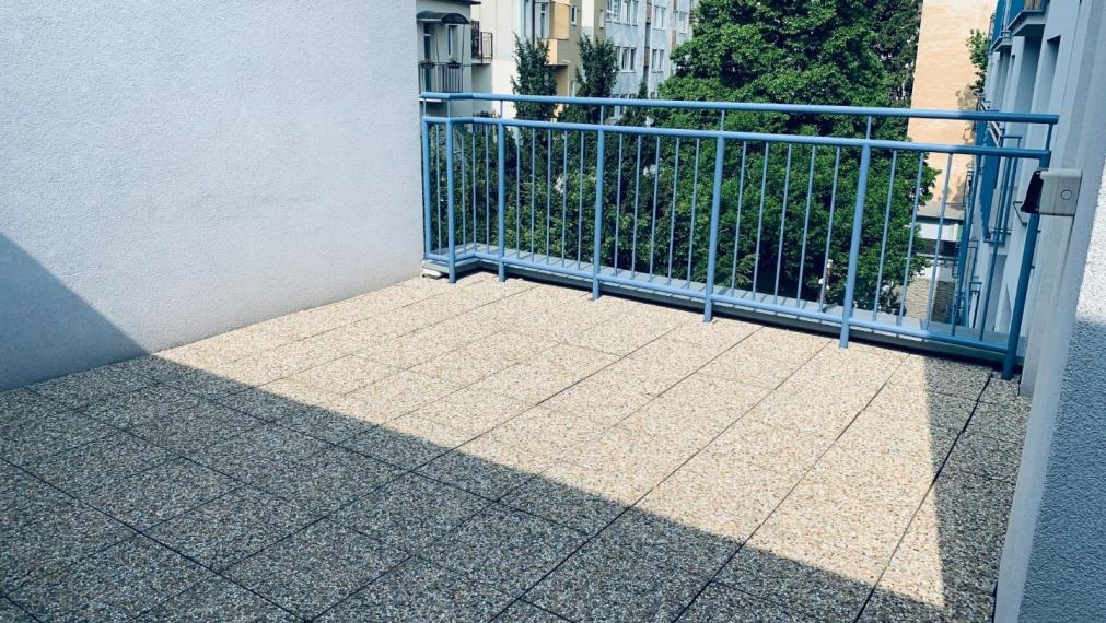 Reprezentatívne kancelárie v centre s parkovaním a terasou, 235m2 + 25m2 terasa